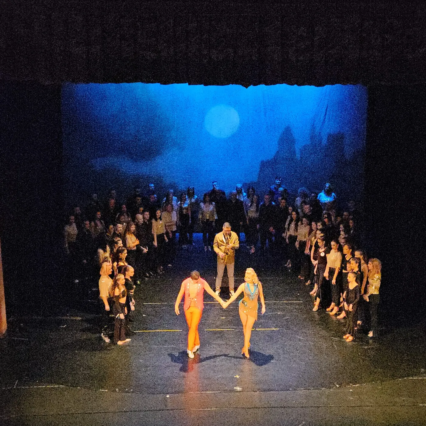 Moment din spectacolul anual Encanto